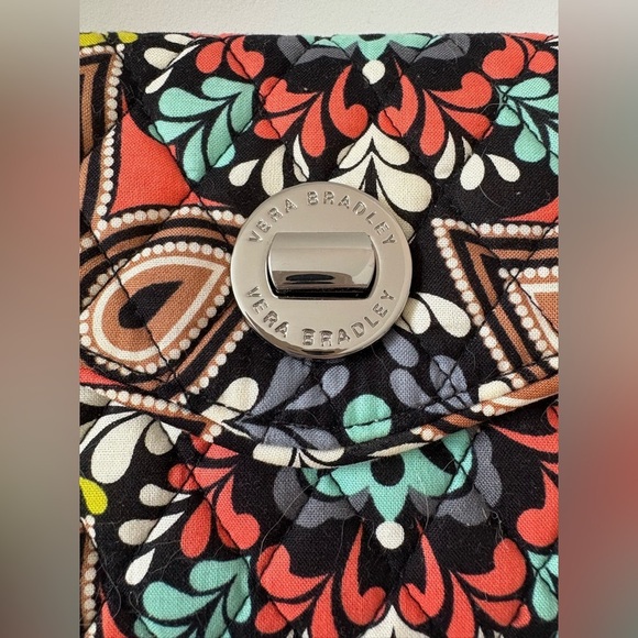 Vera Bradley NWOT Sierra Stream paisley print turn lock front wallet wristlet - Picture 2 of 9